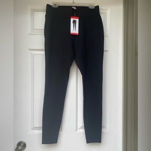 Women’s High-rise Slub Ponte Legging, Medium. NWT.